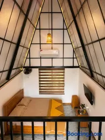 Zerahs Villa - Single Room with Extra upstair Bedspace - Image 4