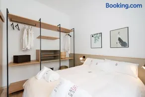 Petit Luxe Ègara - Image 2