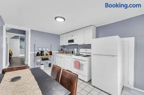 Quaint 2 Bedrooms in Historic Little Italy - Image 2