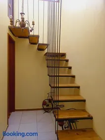 Comfortable family home INVOICE - Image 4