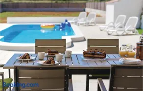 Three-Bedroom Holiday Home In Sibenik - Image 3