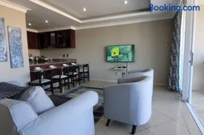 Accommodation Front - Relaxing 2 Sleeper near Ushaka Marine World - Image 4