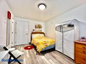 Micro Studio Apartment 10 Minutes Walk to University of Washington - Image 3