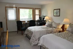 Cozy Getaway - Image 1