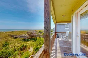 Beachfront Home with Covered Porches, Sundeck, Boardwalk, WiFi & Washer/Dryer - Image 3