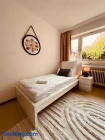 K20 XXL I 180m2 I Terrasse I BBQ I 7 Zimmer I 3 Bäder - Image 4