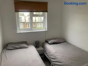 Amazing Holiday Home with Pool, Clubhouse, Arcade, Bar, Cafe and Entertainment onsite - Image 5