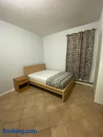 Bedroom close communte to NYC - Image 2