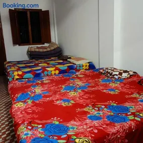 Pandit Ji Family Restaurant & Homestay - Image 4