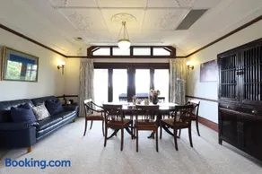 Best Place to Stay Grand Sydney Castle Home, Wedding, Business Conference, Work Stay, Family Reunion Sleeps 25 plus - Image 5