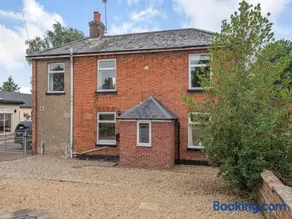 Manager's Cottage - Image 3