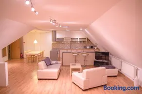 Old Town Apartment - Image 5
