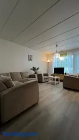 Kemi Cozy Corner, a Stylish Two-Story Apartment - FREE PARKING & WiFi - Image 3