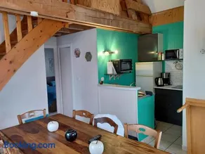 La Maison Bleu du Lac de Céline - Image 2