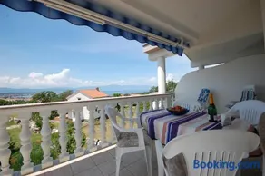 Apartments Nency by El-Pi Tours - Image 3