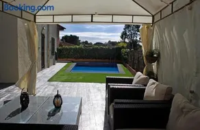 Villadora Piscina privada & jacuzzi Cerca de la costa brava - Image 2