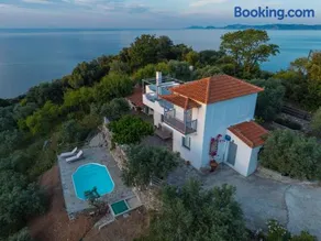 Villa Rose - Image 1