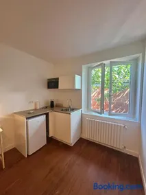 La chambre de Bouloc confortable et calme - Image 1