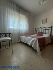 Casa con jardín y bajada al mar en Raxó - Image 5