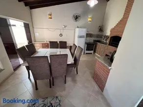 Casa com piscina em condomínio - Image 3