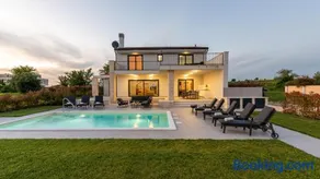 Beautiful Villa Brtonigla with pool in Brtonigla - Image 1