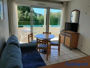 Appartement T2 avec terrasse à 10m du golf - Image 1