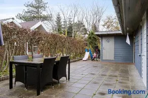 Cozy Summer House Near Karrebæksminde - Image 4