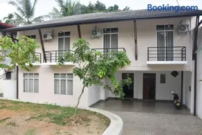 Grand White Hotel - Image 2