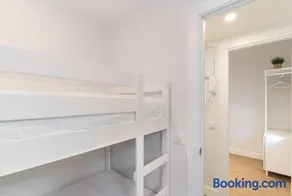 Moderno y Acogedor Apartamento en Atocha 4 PAX A/C - Image 2
