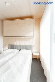 Karlingerhaus Hotel Hostel Home - Image 4