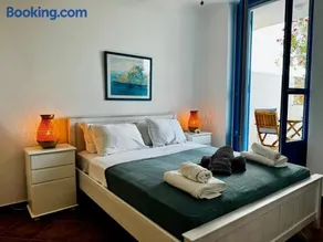 Paros Home - Image 2