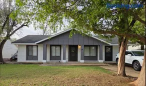 Charming Midwest 3 Bedrooms 2 Bathrooms - Image 1