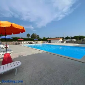 MOBIL-HOME "A13" tout confort avec piscine & lave-linge gratuits - Image 3