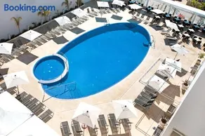 Aparthotel y Hotel Paguera Beach - Image 4