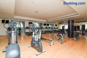 Royal Club By RVHR, Grandeur Residence Crescent Palm Jumeirah - Image 4
