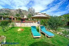 Villa Andriana & Villa Elena - Beachfront Pool Villas - Image 2