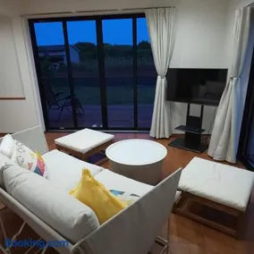 Enraku Villa - Image 1