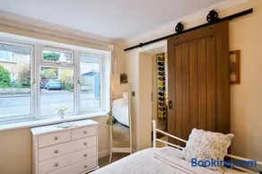 The Apartment at Charles Road - Image 4