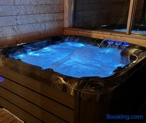 Bukowiańska Ostoja Jacuzzi Sauna i Balia w Ofercie, 60m od Wyciągów - Image 1