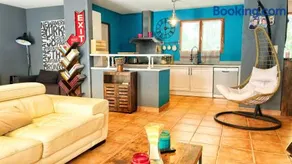 Maison 120m2 avec Piscine Spa et jardin idéal familles et professionnels - Image 3