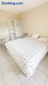 Spacious Newly Furnished Apartment near Luxembourg City - Image 1