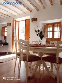 La Casita Tipica - Image 1