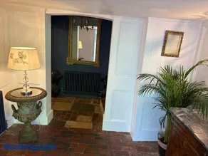 Bramdean Cottage, Grade II listed hideaway - Image 1