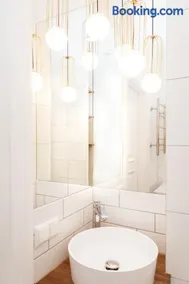 Cozy studio apartment in the center of Riga - Image 2