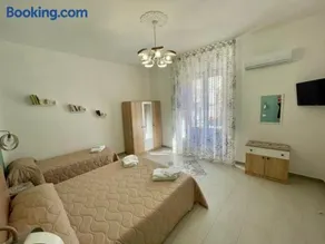 Rose Rosse - Sicily Holiday House - Image 1