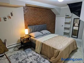 Lovely Room at 3 bedroom Apt at the heart of East Village - Image 3