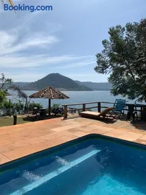 Villa Bueno 4 Suítes com Piscina e Deck Exclusivo na Represa - Image 2