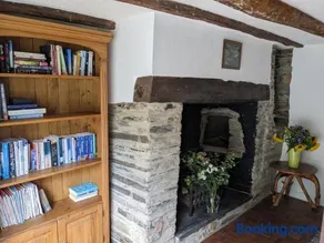 Foxglove Cottage - Image 4
