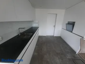 Zimmer 1, Haus der Begegnung - Image 5