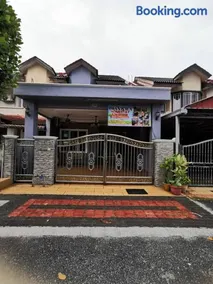 Iwan Ila Homestay - Image 1